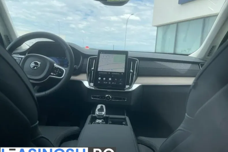 Volvo XC90 din 2024 cu 1 km - oferta VOL218227 - foto 4