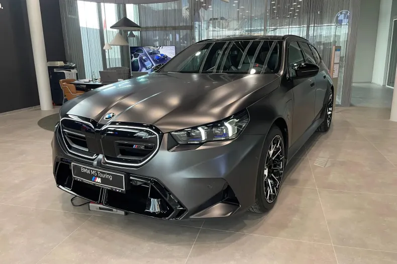BMW M5 (Seria 5) din 2026 cu 1 km - oferta BMW218228 - foto 1