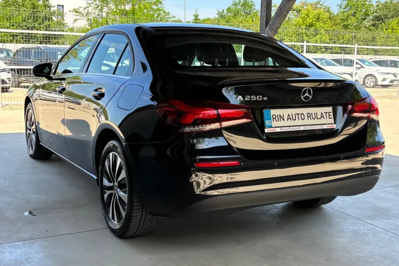 Mercedes-Benz A 250 (Clasa A) din 2022 cu 142.000 km - oferta MER218230 - foto 5