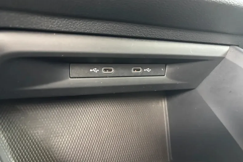 Volkswagen Golf din 2021 cu 68.000 km - oferta VOL218232 - foto 34