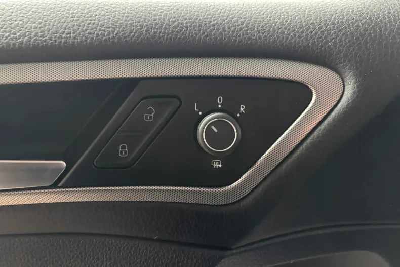 Volkswagen Golf din 2020 cu 100.000 km - oferta VOL218234 - foto 28