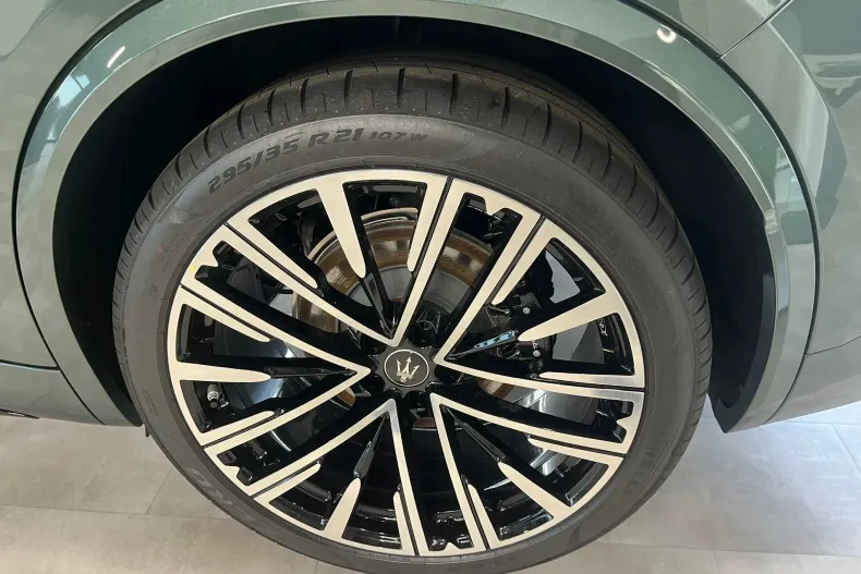Maserati Grecale din 2025 cu 1 km - oferta MAS218242 - foto 7
