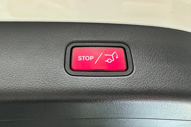 Mercedes-Benz GLC (Clasa GLC) din 2022 cu 40.837 km - oferta MER218249 - foto 11