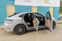 Porsche Cayenne din 2025 cu 9.500 km - oferta POR218252 - foto 1