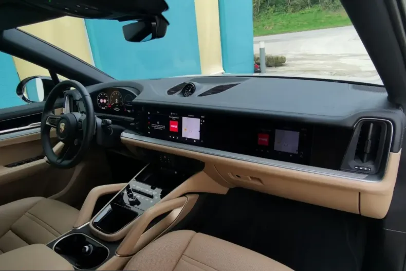 Porsche Cayenne din 2025 cu 9.500 km - oferta POR218252 - foto 5