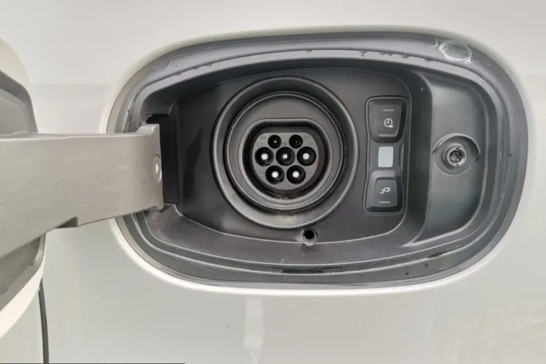 Porsche Cayenne din 2025 cu 9.500 km - oferta POR218252 - foto 17