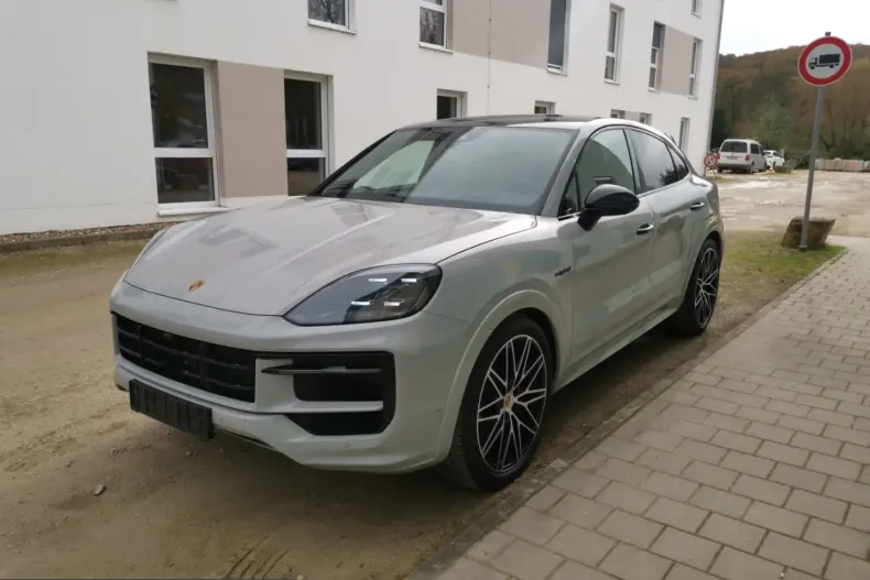 Porsche Cayenne din 2025 cu 9.500 km - oferta POR218252 - foto 18