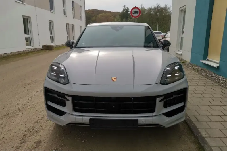 Porsche Cayenne din 2025 cu 9.500 km - oferta POR218252 - foto 23