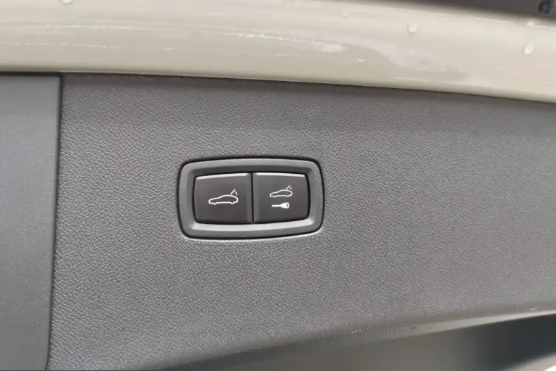 Porsche Cayenne din 2025 cu 9.500 km - oferta POR218252 - foto 38