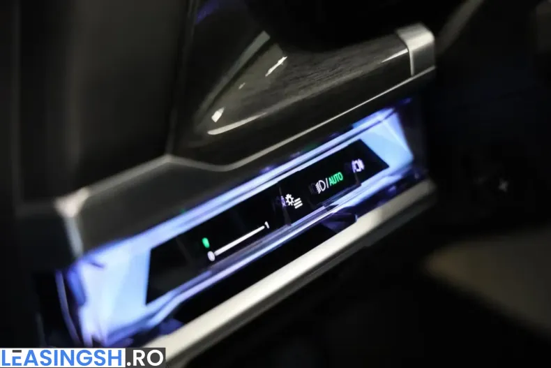 BMW 750 (Seria 7) din 2026 cu 1.445 km - oferta BMW218257 - foto 16