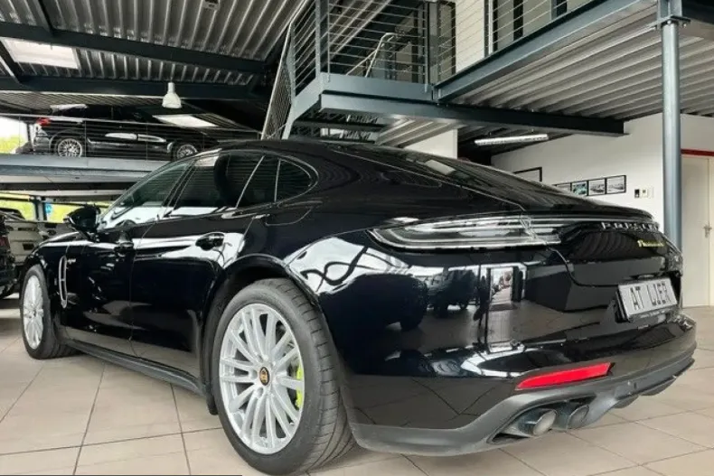 Porsche Panamera din 2023 cu 69.321 km - oferta POR218261 - foto 6
