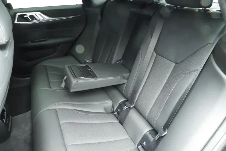 BMW 430i (Seria 4) din 2025 cu 26.000 km - oferta BMW218266 - foto 8