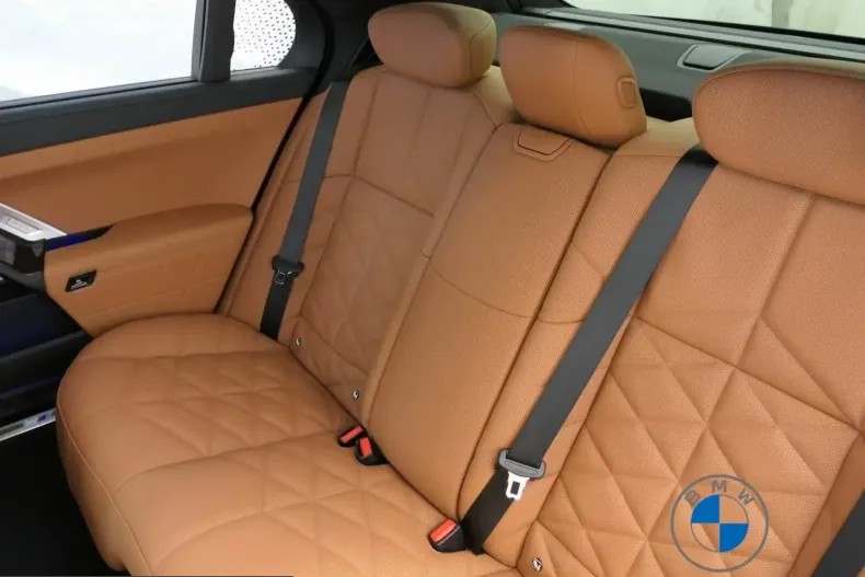 BMW 740 (Seria 7) din 2025 cu 1.682 km - oferta BMW218270 - foto 9