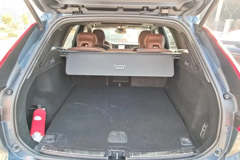 Volvo XC60 din 2023 cu 19.800 km - oferta VOL218295 - foto 23