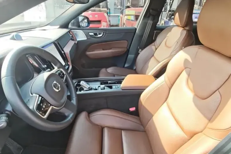 Volvo XC60 din 2023 cu 19.800 km - oferta VOL218295 - foto 25