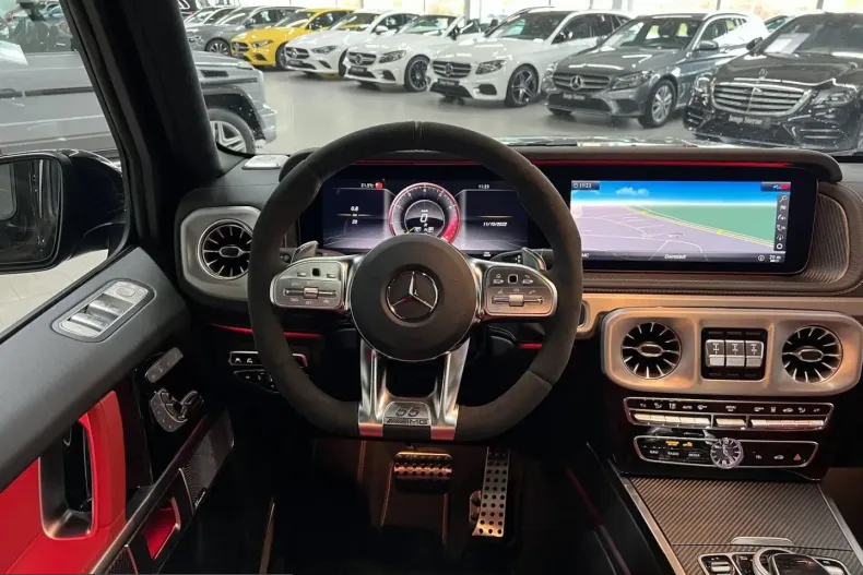 Mercedes-Benz G 63 AMG (Clasa G) din 2022 cu 5.919 km - oferta MER218302 - foto 6