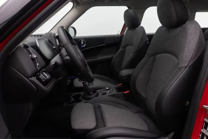 MINI Countryman SE (Cooper) din 2023 cu 17.204 km - oferta MIN218303 - foto 16