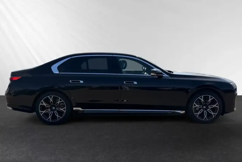 BMW 750 (Seria 7) din 2024 cu 28.500 km - oferta BMW218304 - foto 5