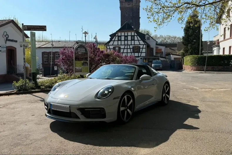 Porsche 992 din 2022 cu 19.990 km - oferta POR218310 - foto 1