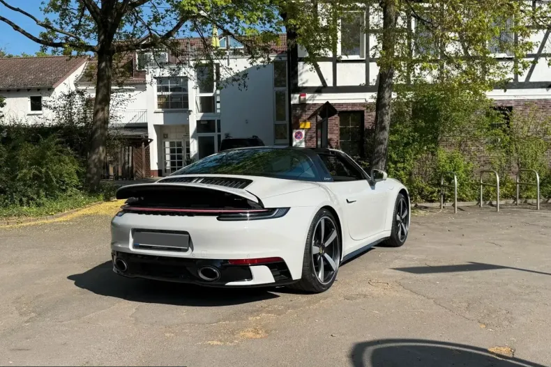 Porsche 992 din 2022 cu 19.990 km - oferta POR218310 - foto 6