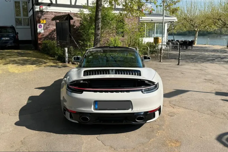 Porsche 992 din 2022 cu 19.990 km - oferta POR218310 - foto 7