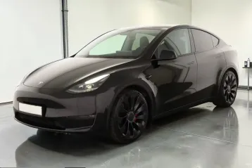 Tesla Model Y din 2023 - oferta TES218319