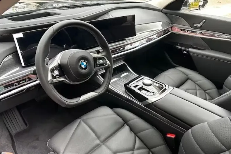 BMW 740 (Seria 7) din 2025 cu 6.000 km - oferta BMW218329 - foto 16
