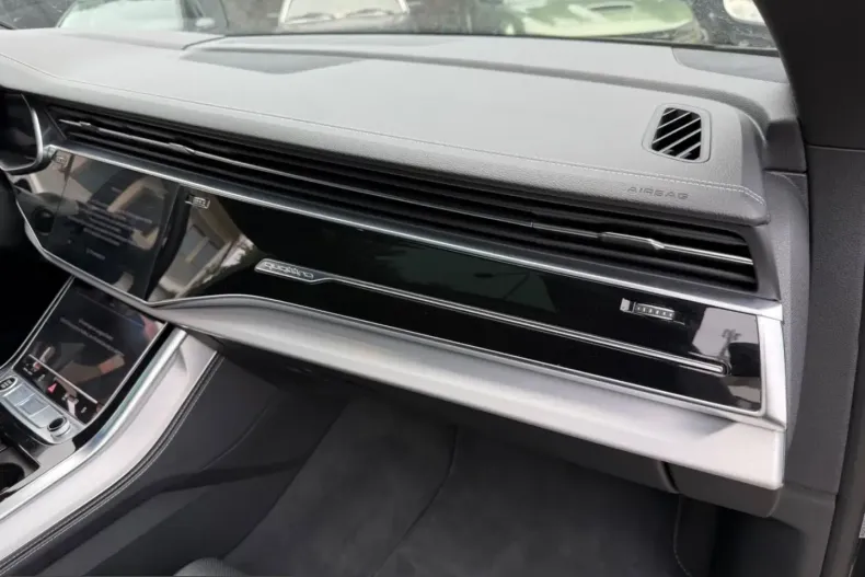 Audi Q8 din 2023 cu 69.653 km - oferta AUD218335 - foto 16