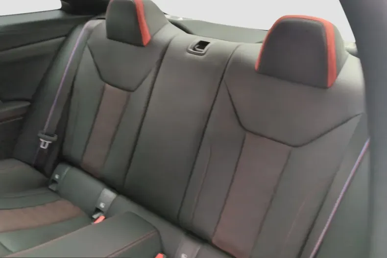 BMW M4 (Seria 4) din 2025 cu 5.525 km - oferta BMW218344 - foto 8