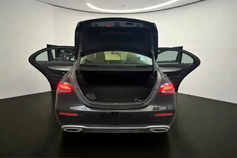 Mercedes-Benz E 300 (Clasa E) din 2021 cu 97.000 km - oferta MER218356 - foto 12