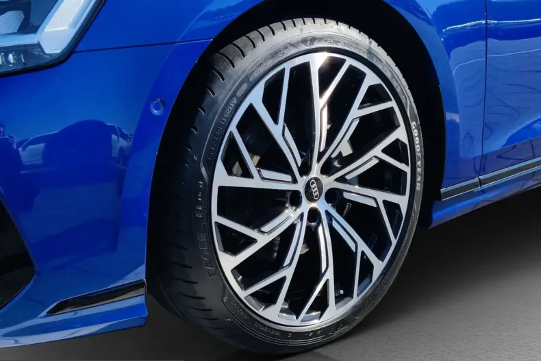 Audi A8 din 2022 cu 52.350 km - oferta AUD218358 - foto 3