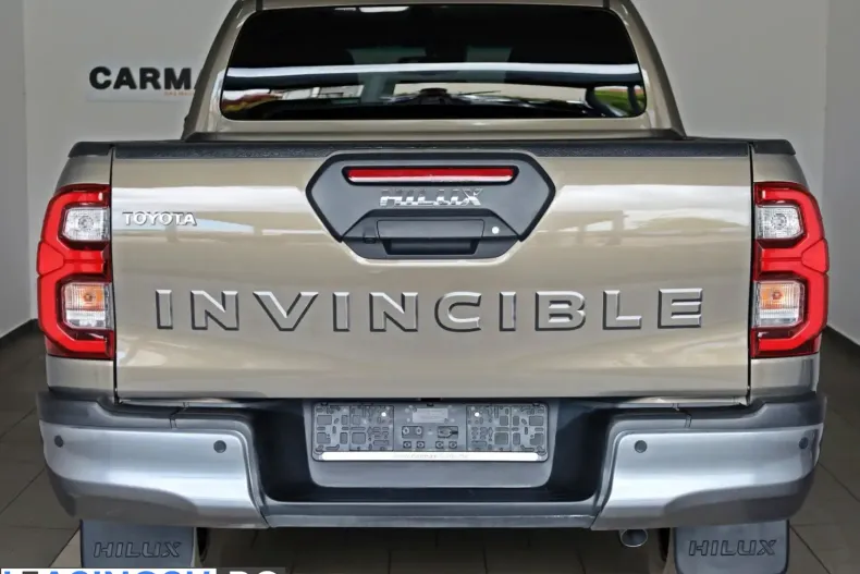 Toyota Hilux din 2023 cu 24.100 km - oferta TOY218365 - foto 4