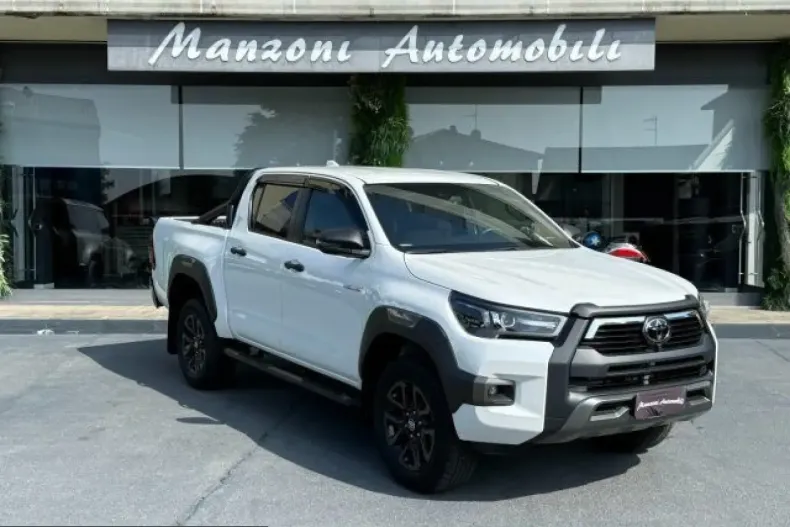 Toyota Hilux din 2023 cu 20.382 km - oferta TOY218371 - foto 1