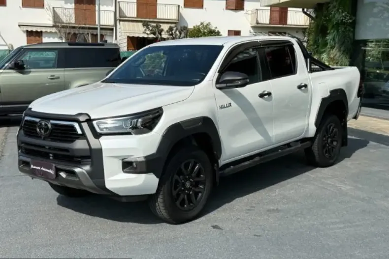 Toyota Hilux din 2023 cu 20.382 km - oferta TOY218371 - foto 4