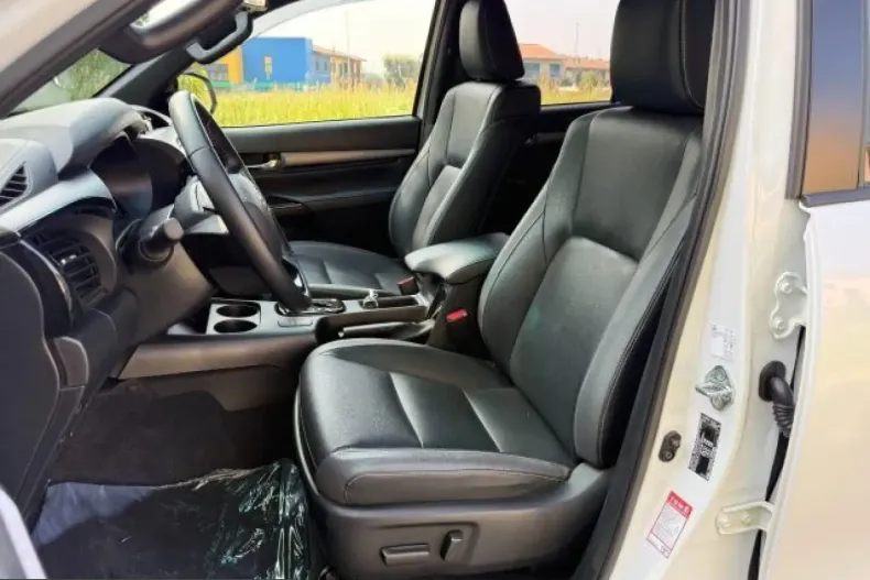Toyota Hilux din 2023 cu 20.382 km - oferta TOY218371 - foto 7