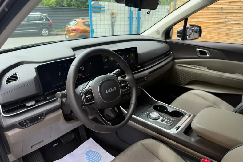 Kia Carnival din 2024 cu 41.202 km - oferta KIA218377 - foto 5