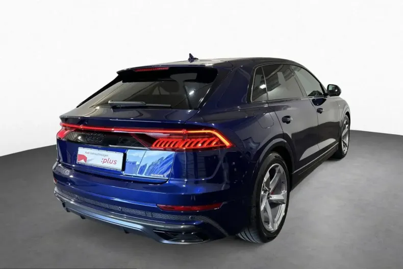 Audi Q8 din 2023 cu 70.950 km - oferta AUD218382 - foto 3
