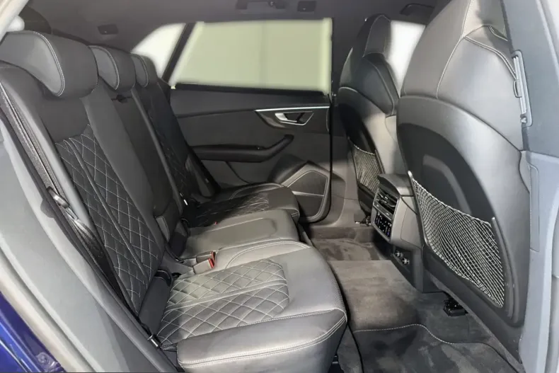 Audi Q8 din 2023 cu 70.950 km - oferta AUD218382 - foto 8