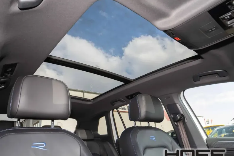 Volkswagen Tiguan din 2022 cu 49.997 km - oferta VOL218385 - foto 14