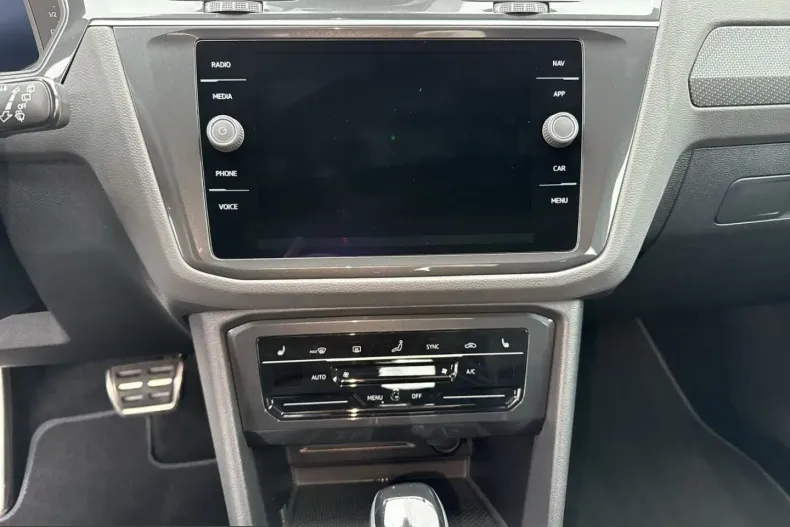 Volkswagen Tiguan din 2023 cu 35.400 km - oferta VOL218386 - foto 19