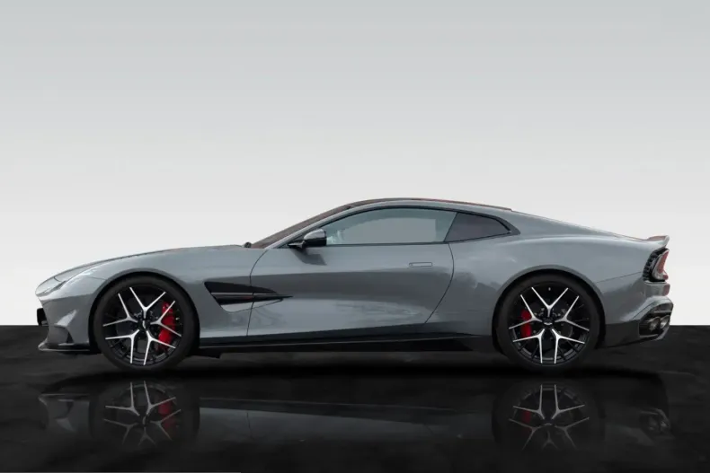 Aston Martin Vanquish din 2025 cu 2.750 km - oferta AST218390 - foto 4