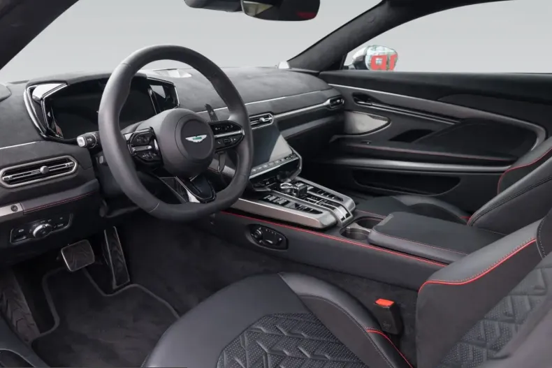 Aston Martin Vanquish din 2025 cu 2.750 km - oferta AST218390 - foto 6