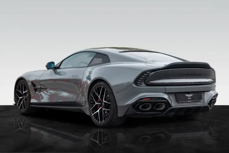 Aston Martin Vanquish din 2025 cu 2.750 km - oferta AST218390 - foto 11