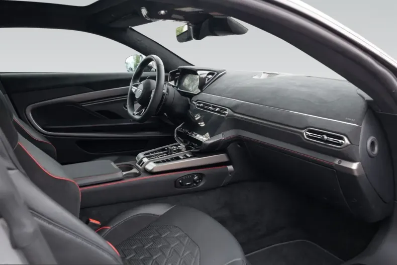 Aston Martin Vanquish din 2025 cu 2.750 km - oferta AST218390 - foto 15