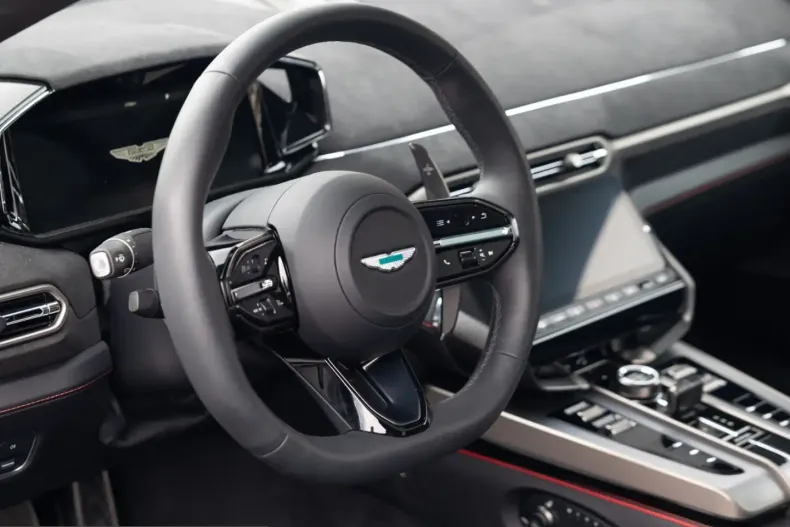 Aston Martin Vanquish din 2025 cu 2.750 km - oferta AST218390 - foto 21