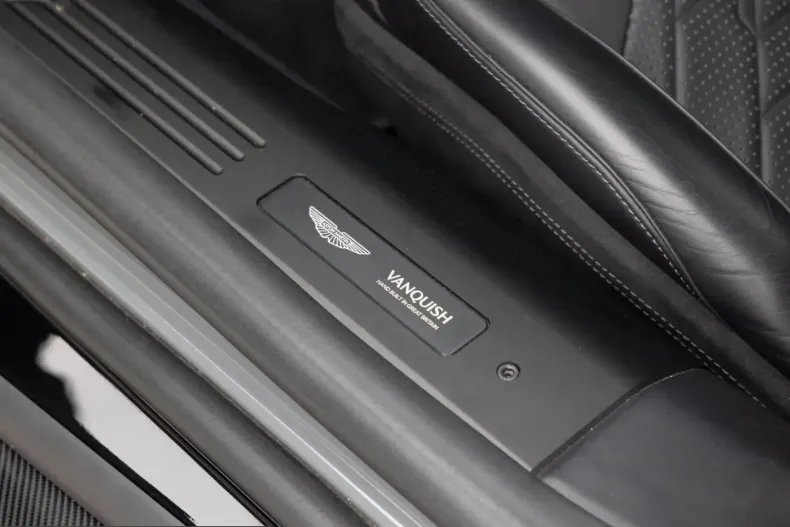 Aston Martin Vanquish din 2025 cu 2.750 km - oferta AST218390 - foto 24