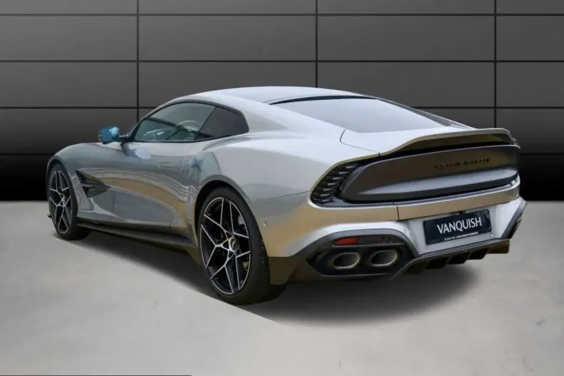 Aston Martin Vanquish din 2025 cu 5.999 km - oferta AST218392 - foto 4