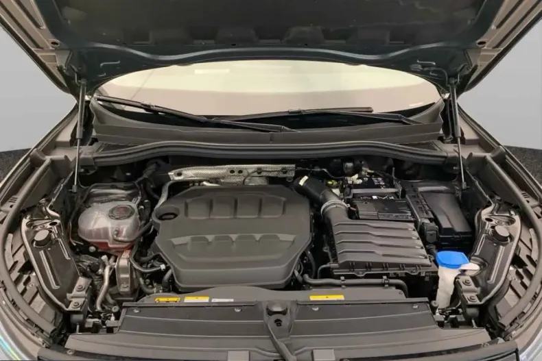 Volkswagen Tiguan din 2025 cu 12.900 km - oferta VOL218393 - foto 14