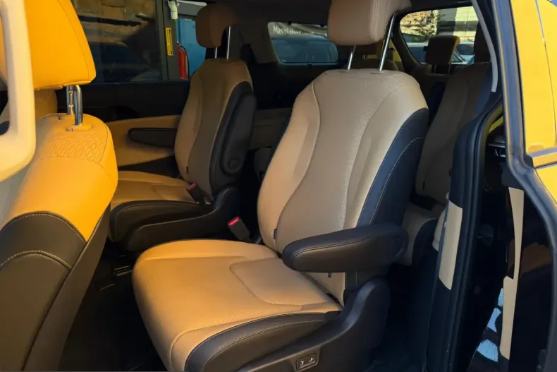 Kia Carnival din 2022 cu 24.036 km - oferta KIA218394 - foto 11