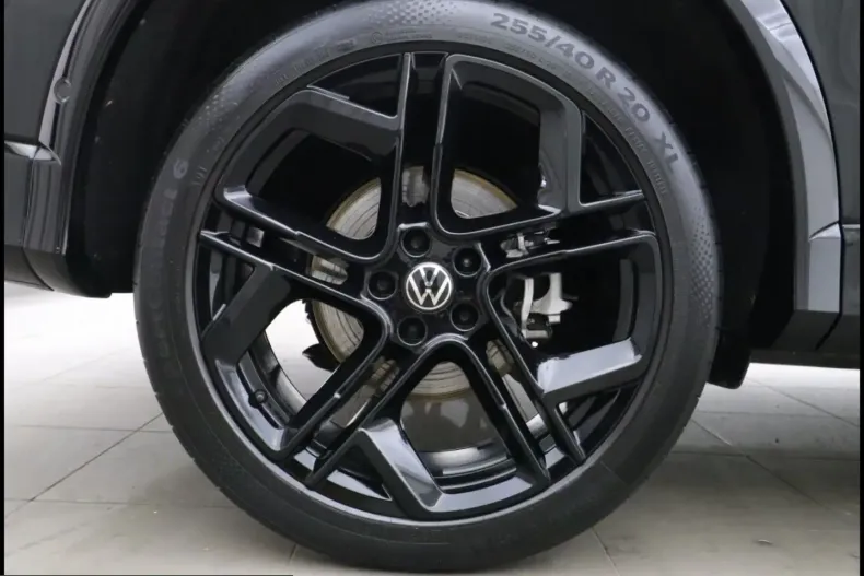 Volkswagen Tiguan din 2025 cu 17.100 km - oferta VOL218395 - foto 13